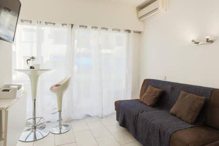 Studio Carre D'Or Situe A 50 M De La Plage Aparthotel Νίκαια Εξωτερικό φωτογραφία